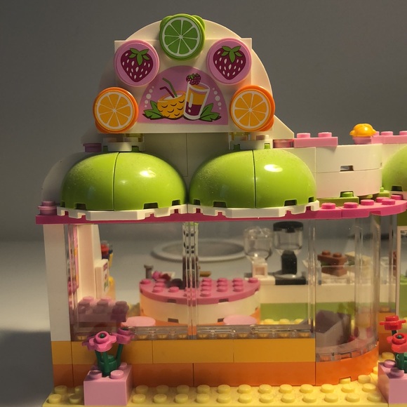 Lego Friends Heartlake Juice Bar - Picture 2 of 4